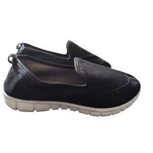 Women’s Black Slip-On Sneakers by Bobbie Brooks